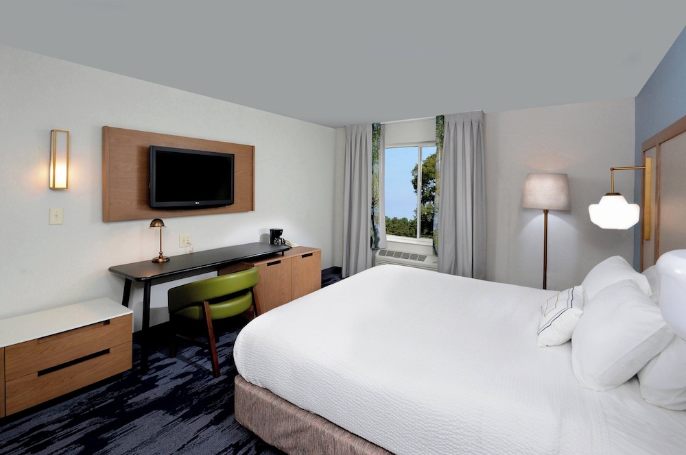 Fairfield Inn by Marriott Greensboro Airport - photo 7