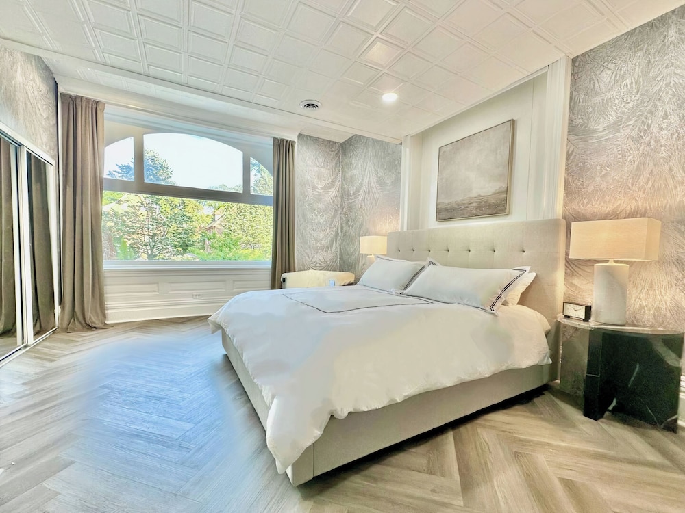 The Elliott Hotel at Highland Park - photo 12
