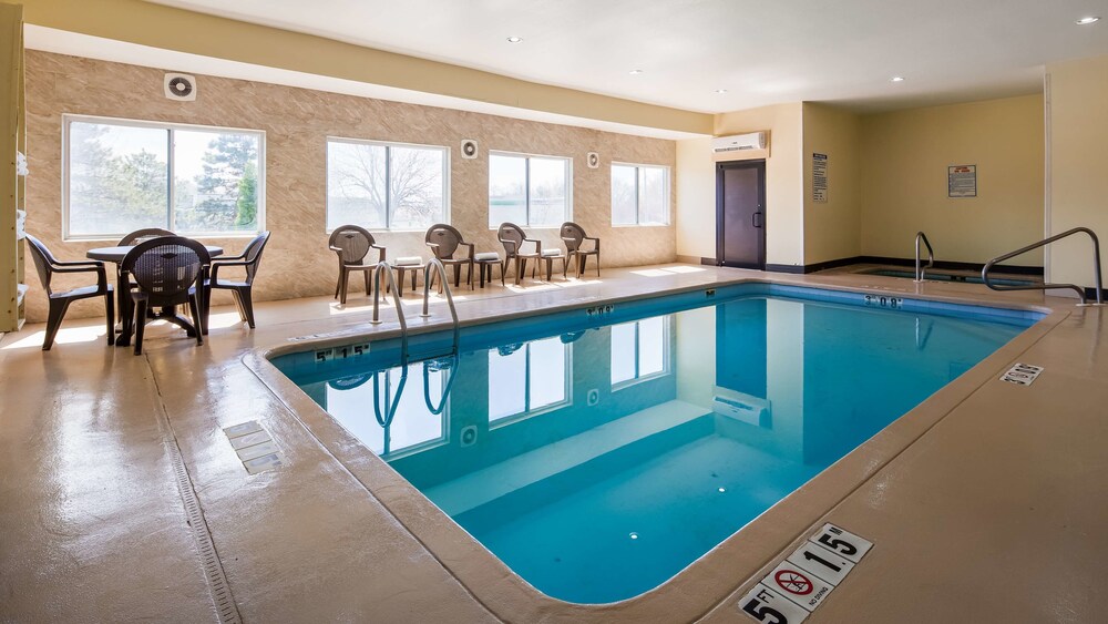 SureStay Plus Hotel by Best Western Blue Springs - photo 26
