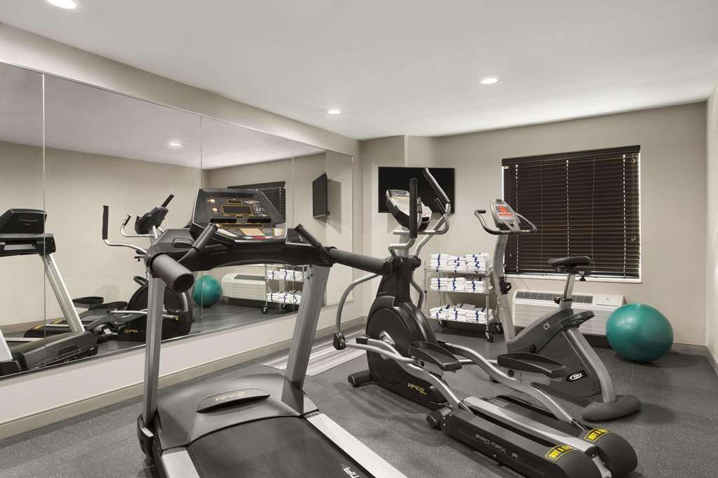 Country Inn & Suites by Radisson Pierre SD - photo 10