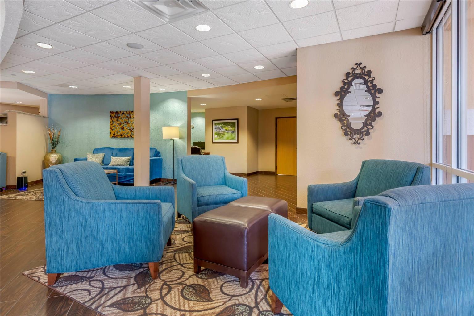 Comfort Suites Lady Lake The Villages - photo 6