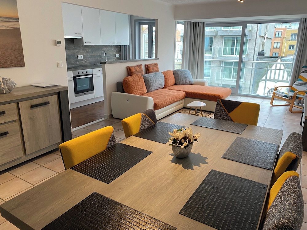 Apartment in Nieuwpoort Near the Beach — 4-Star Luxury Hotel in Nieuwpoort, Belgium