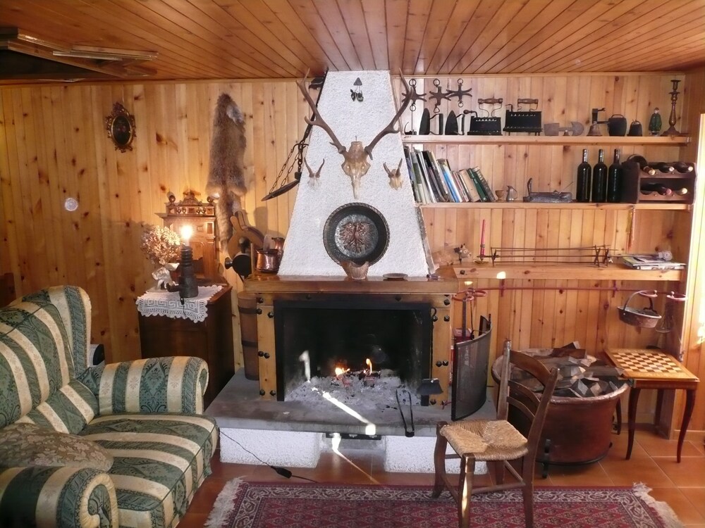 Chalet Sheila — 4-Star Luxury Hotel in Andalo, Italy