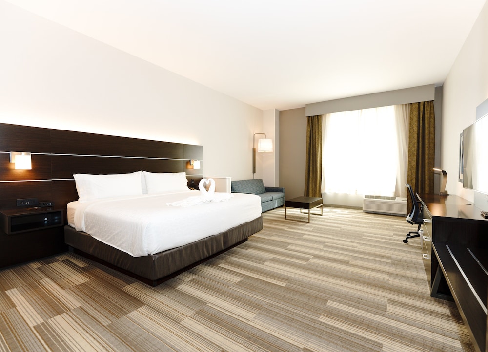 Holiday Inn Express & Suites Franklin Berry Farms by IHG - photo 16