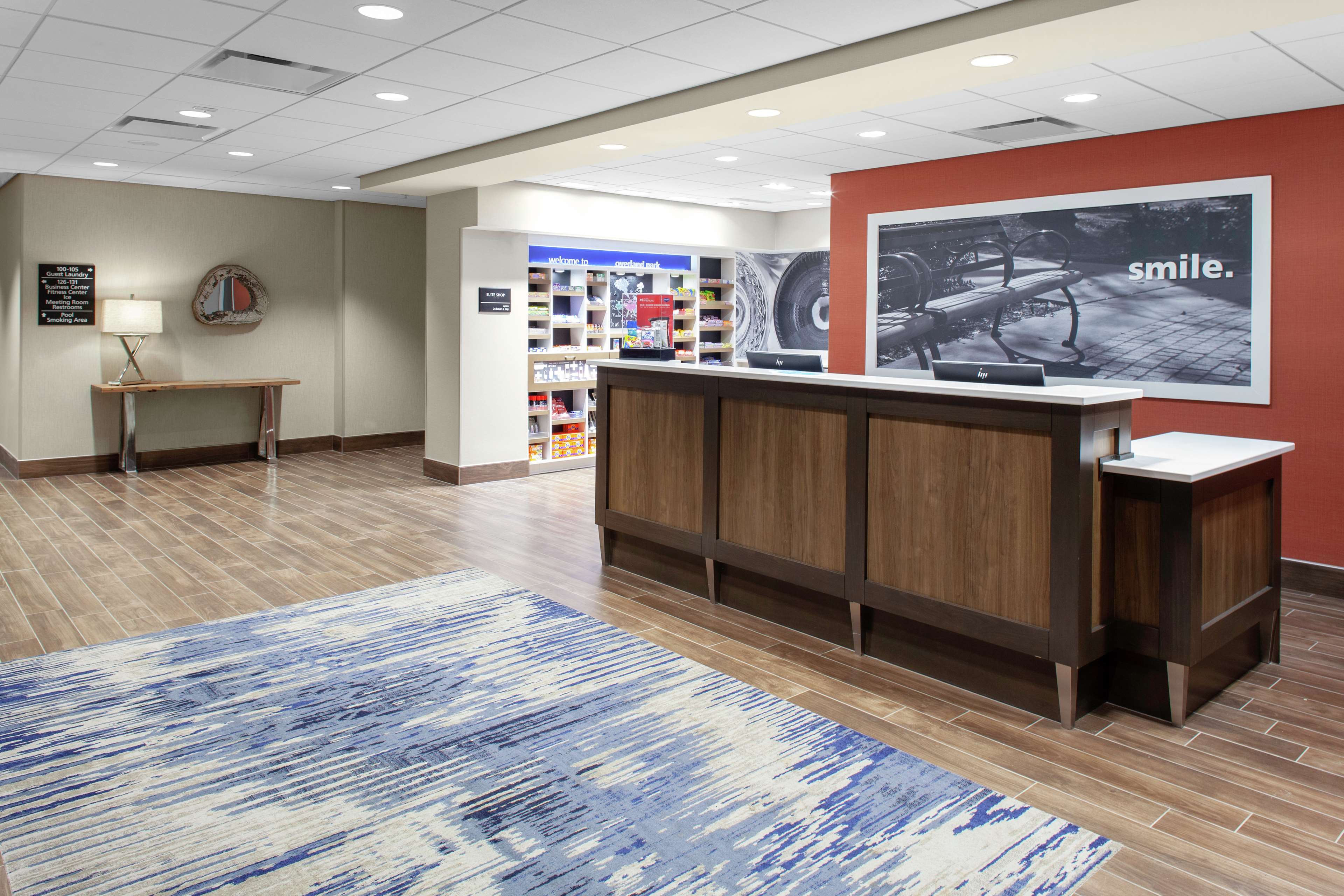 Hampton Inn & Suites Overland Park South - photo 7