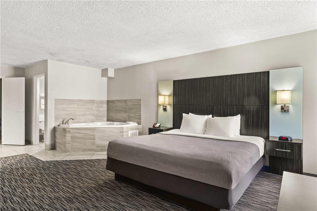 Quality Inn Jacksonville Orange Park near Naval Air Station - photo 21