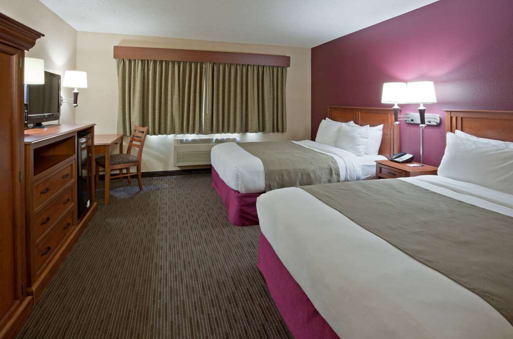 AmericInn by Wyndham Duluth South Black Woods Event Center - photo 10