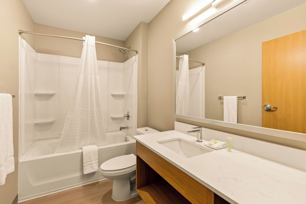 LivAway Suites Nashville Smyrna - photo 18