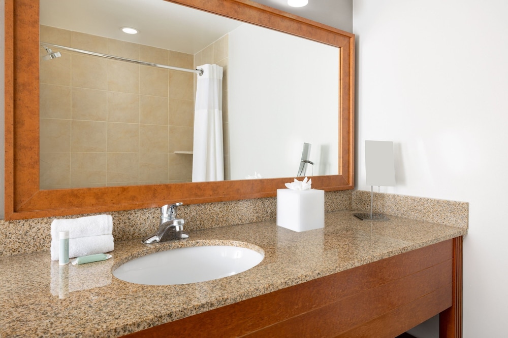Courtyard by Marriott Montvale - photo 5