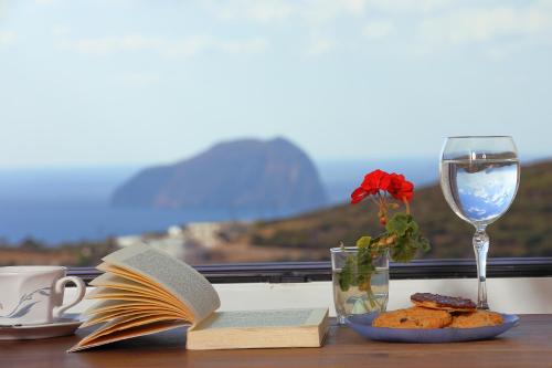 Villa Spilies Kythira — 4-Star Luxury Hotel in Kythira, Greece