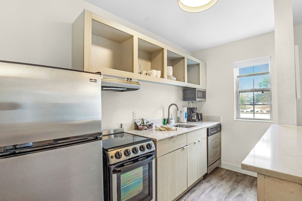 TownePlace Suites By Marriott Mobile - photo 11