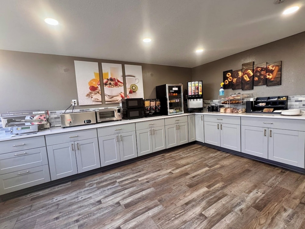 Baymont by Wyndham Great Falls City Center - photo 27