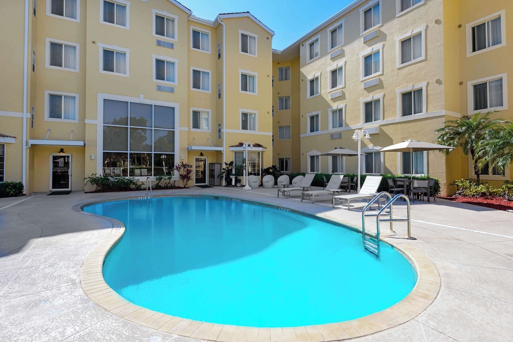 Homewood Suites by Hilton Bonita Springs Naples North - photo 32