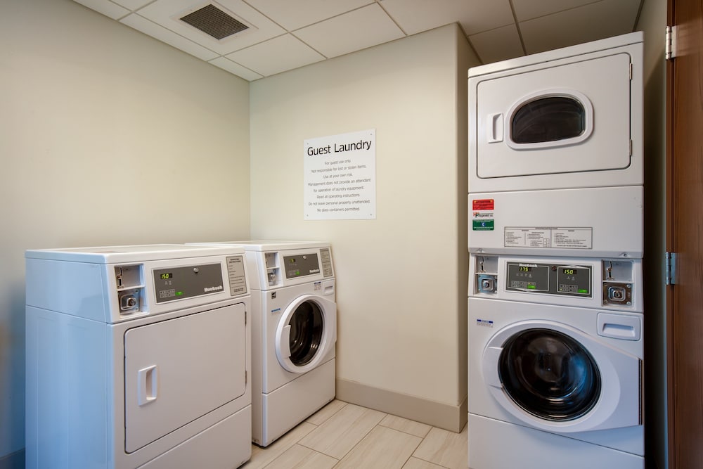 Holiday Inn Express & Suites Beloit by IHG - photo 42