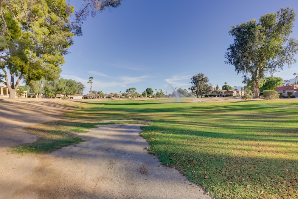 Resort style Palm Desert Rental: Pickleball Courts - photo 20