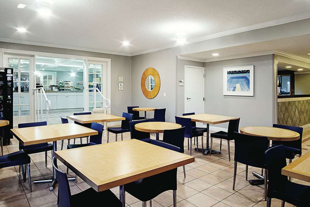 La Quinta Inn by Wyndham West Palm Beach Florida Turnpike - photo 11