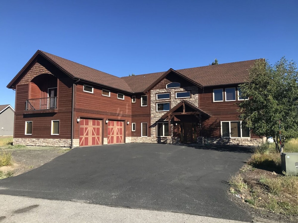 Elk Ridge by Casago McCall Donerightmanagement in Mccall, United States