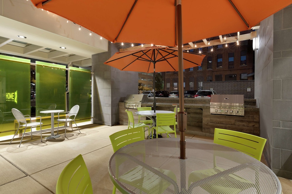 Home2 Suites by Hilton La Crosse - photo 21