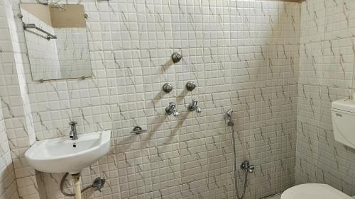 Hotel Rishiraj — Jorhat — photo 4