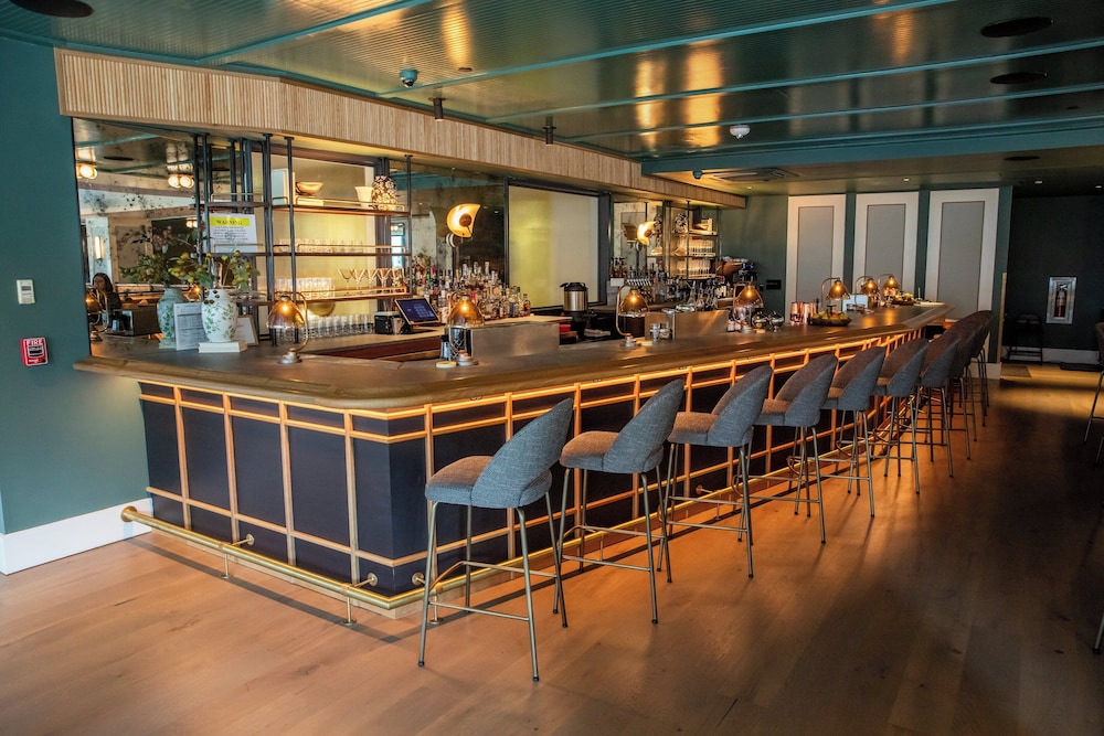 Hutton Hotel - photo 68