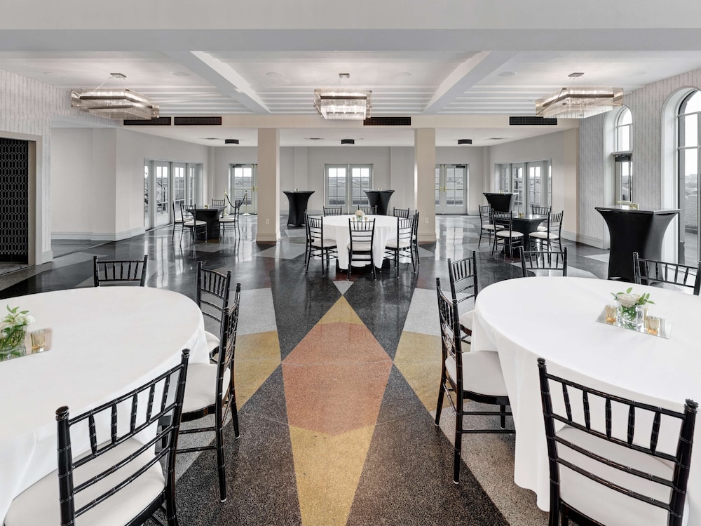 Tulsa Club Hotel Curio Collection by Hilton - photo 64