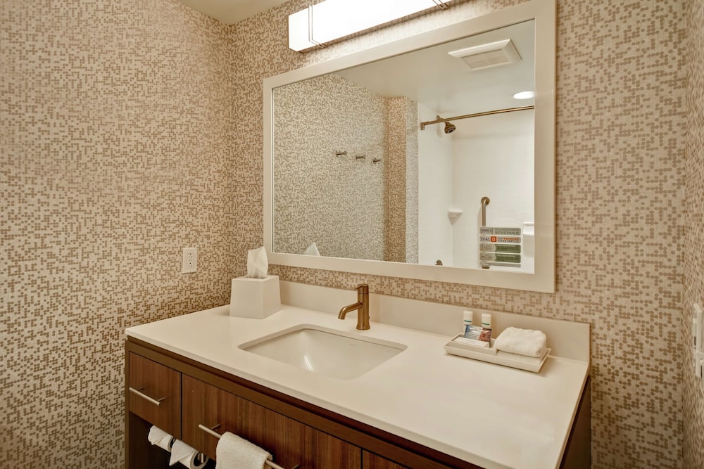 Home2 Suites by Hilton Terre Haute - photo 23