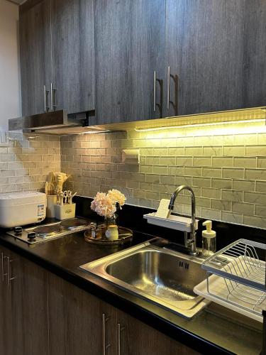 Condo near MOA Pasay and NAIA Manila Airport — 4-Star Luxury Hotel in Manila, Philippines