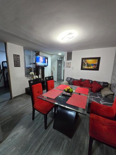 Apartamento Portal el Dorado a solo 5 min del aeropuerto vias cll 26 — 4-Star Luxury Hotel in Bogota, Colombia