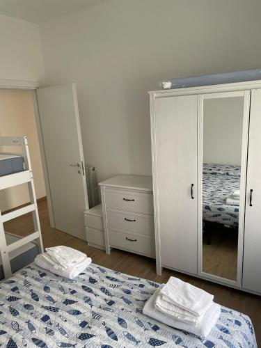 Appartamento vista mare di Marco — 4-Star Luxury Hotel in Spotorno, Italy
