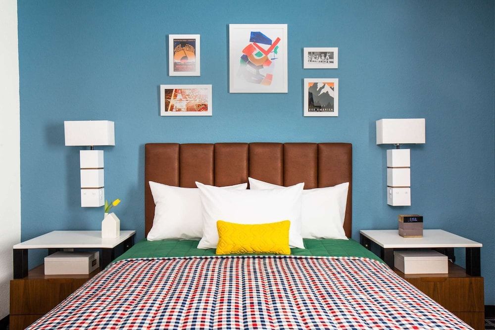Uptown Suites Extended Stay Tampa FL Riverview - photo 17