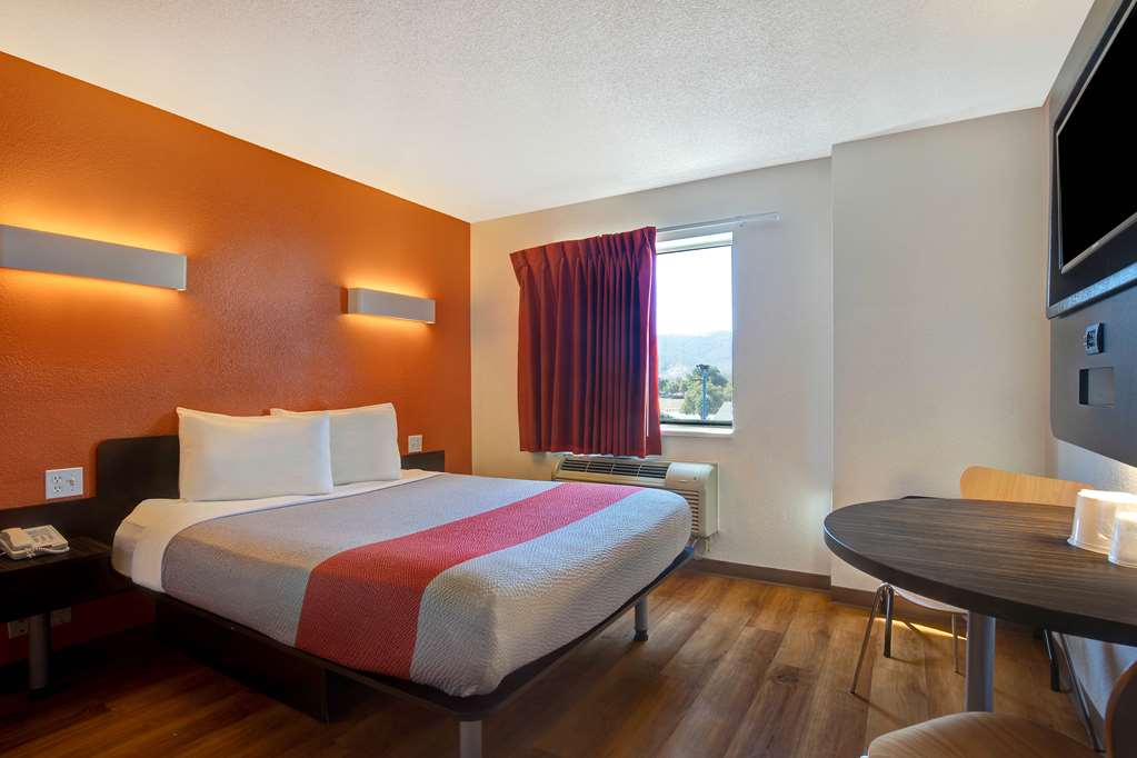 Motel 6 Gilroy CA - photo 9