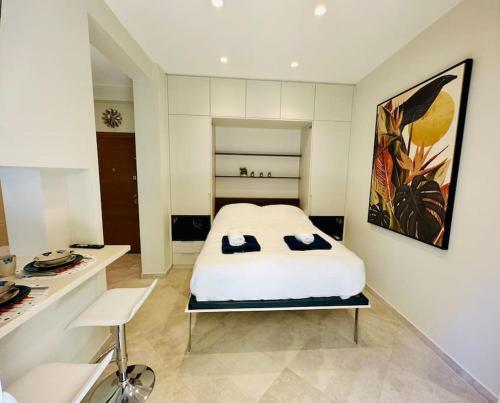 The pearl of Athens 1 km from the Acropolis — 4-Star Luxury Hotel in Athens, Greece