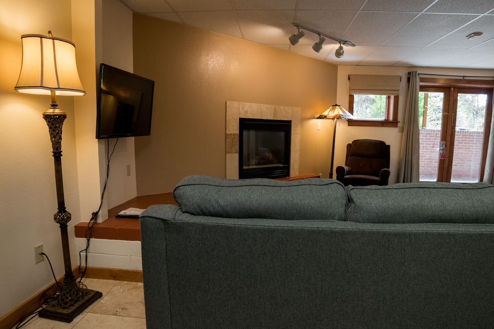 Silver Moon Inn - photo 118