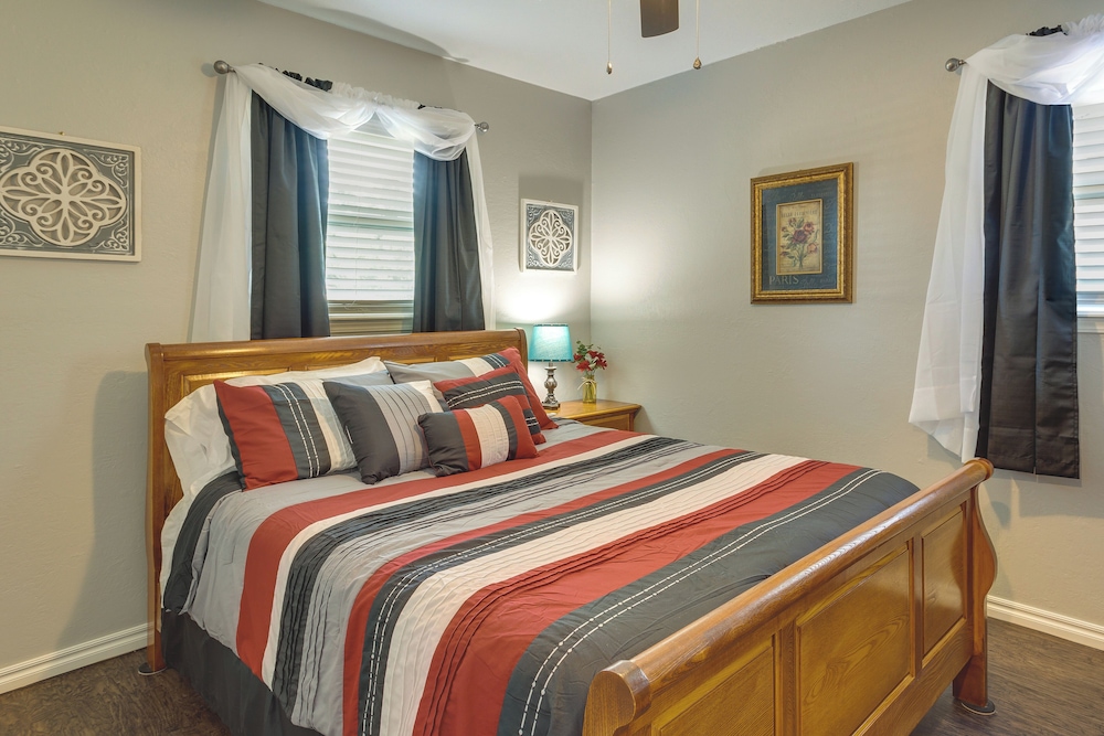 Cozy Norman Home 4 Mi To Oklahoma University 19320112 — Norman