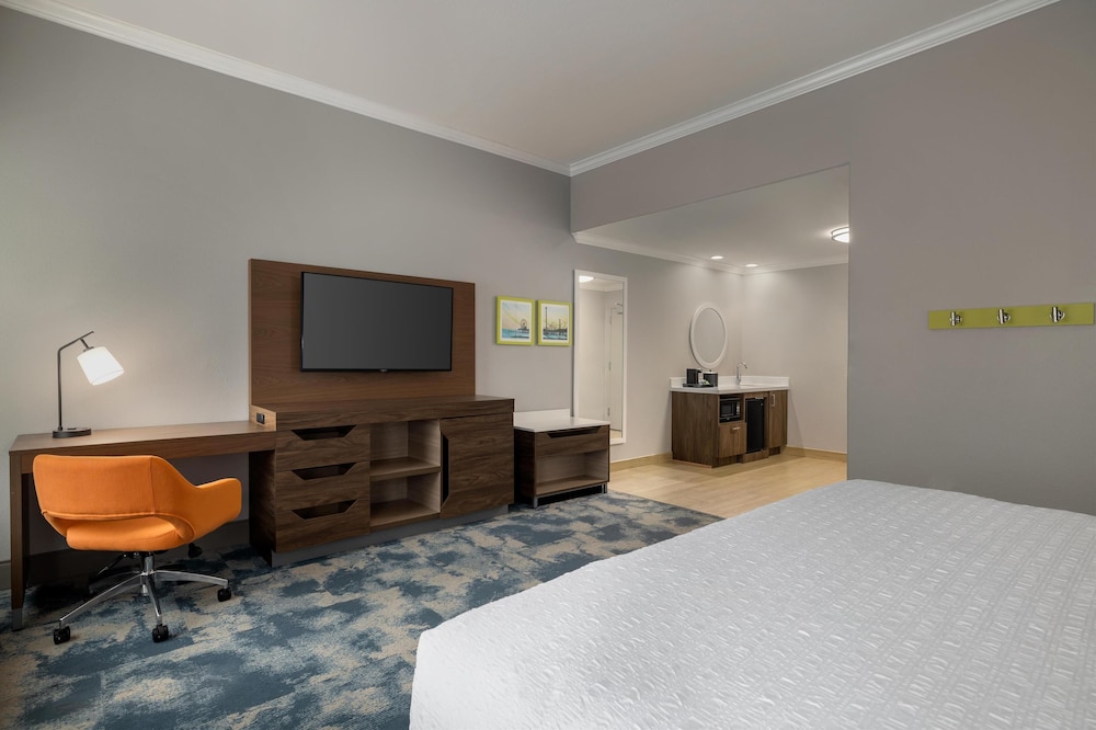 Hampton Inn & Suites Galveston - photo 9