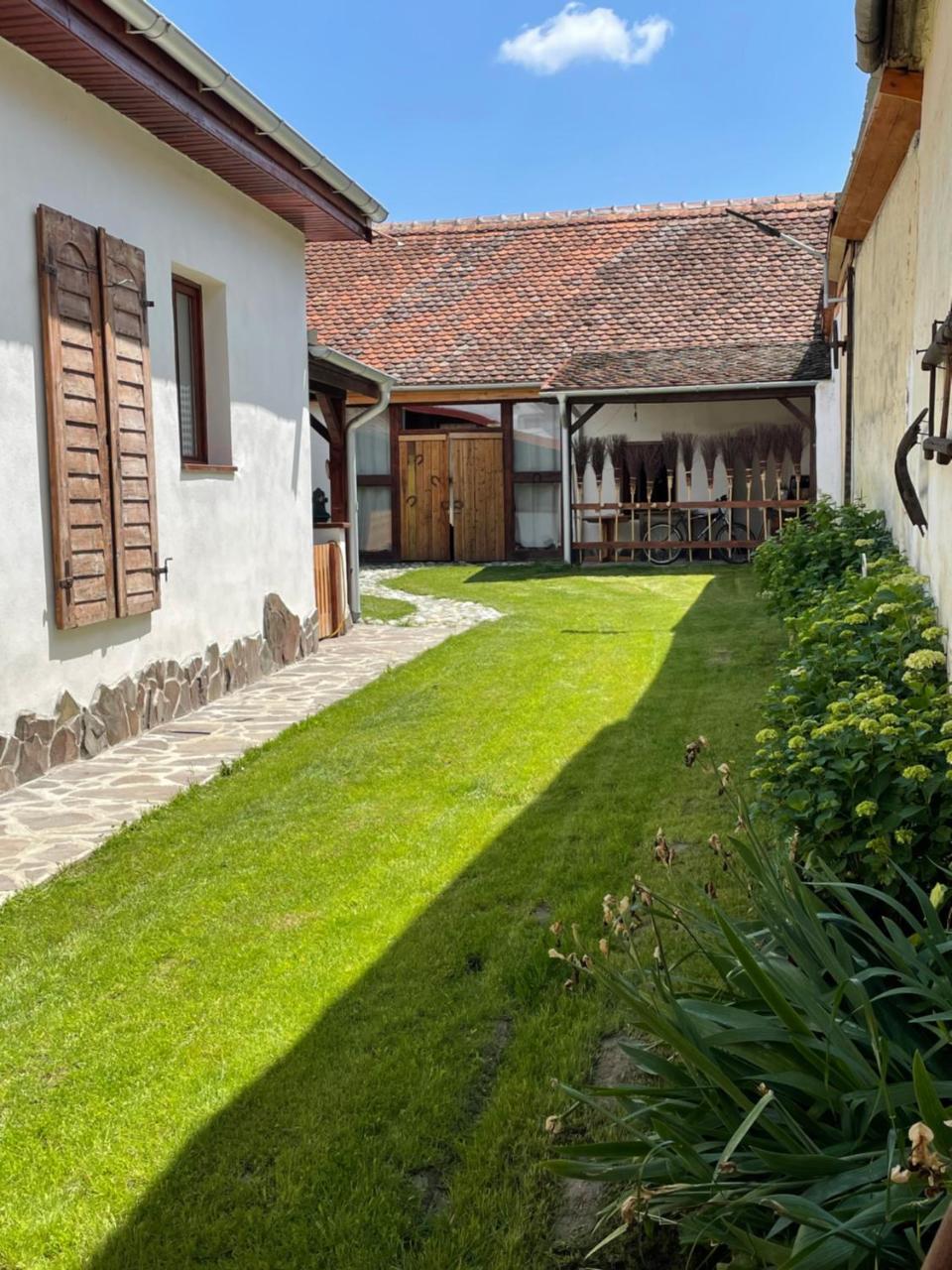 La Novaci Porumbacu de Sus 270 - carbon neutral hotel in Unknown City