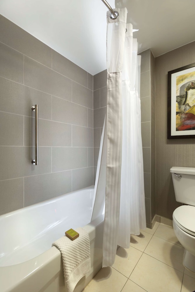 DoubleTree Suites by Hilton Nashville Airport - photo 19