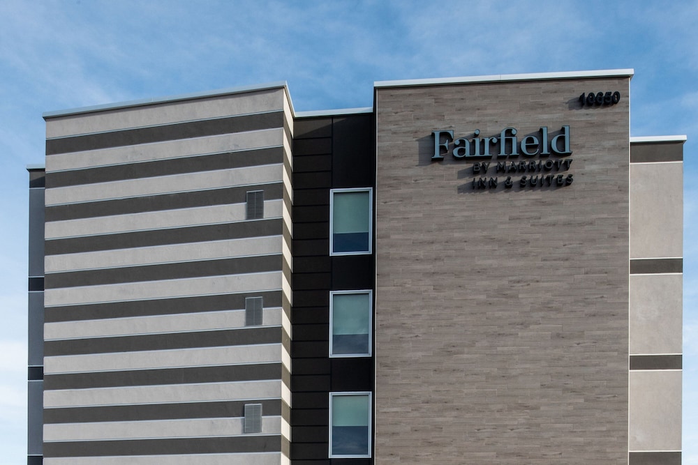 Fairfield Inn & Suites by Marriott Anaheim Los Alamitos - photo 46