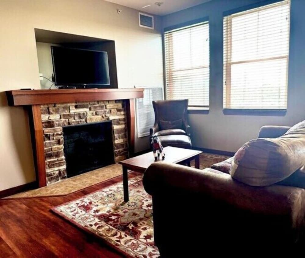 Honey Creek Resort - photo 20