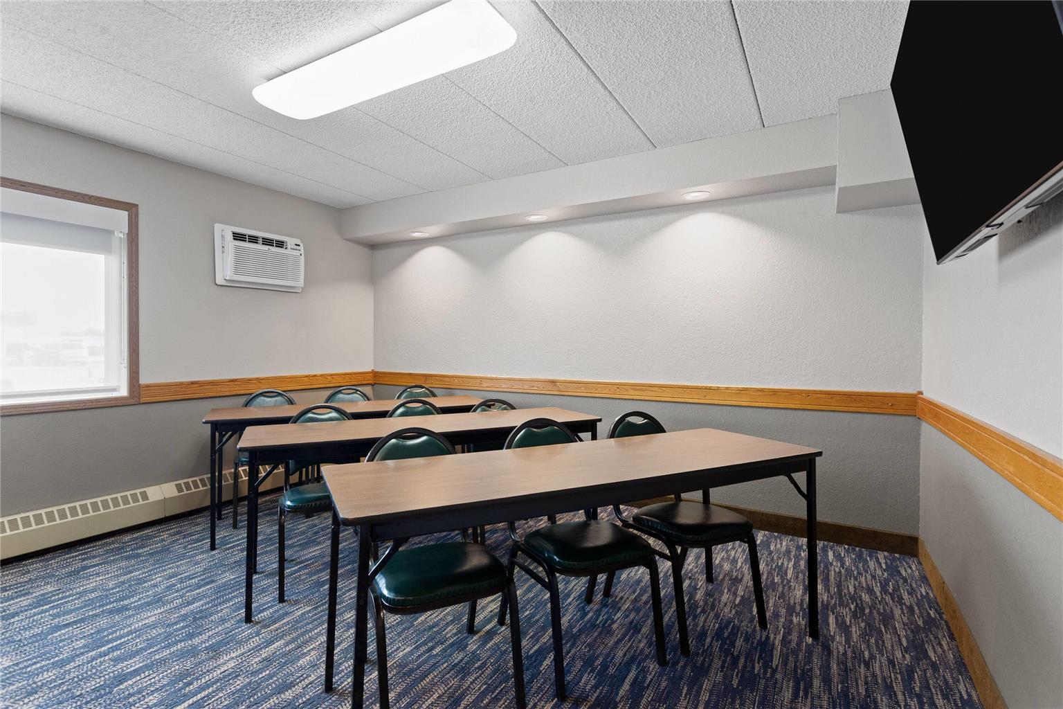 AmericInn by Wyndham Roseau - photo 63