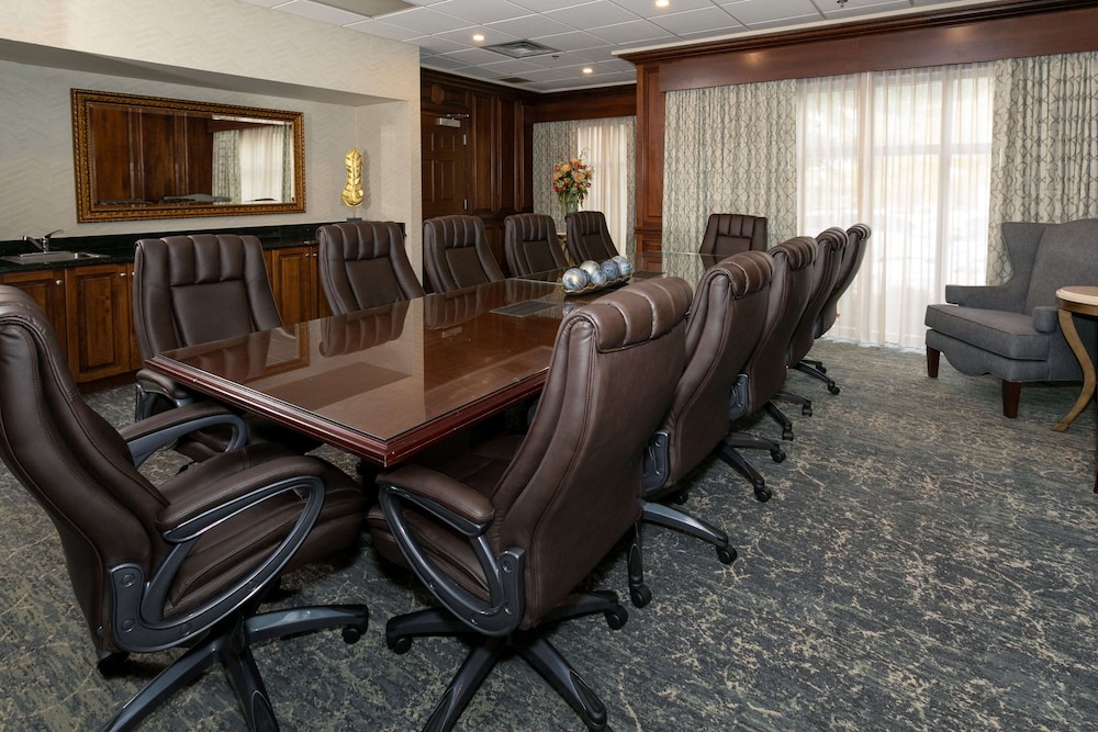 Hampton Inn & Suites Nashville Green Hills - photo 44