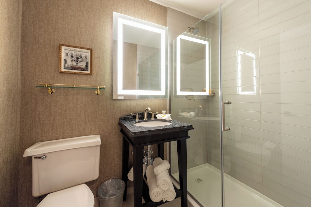 Claridge House - photo 40
