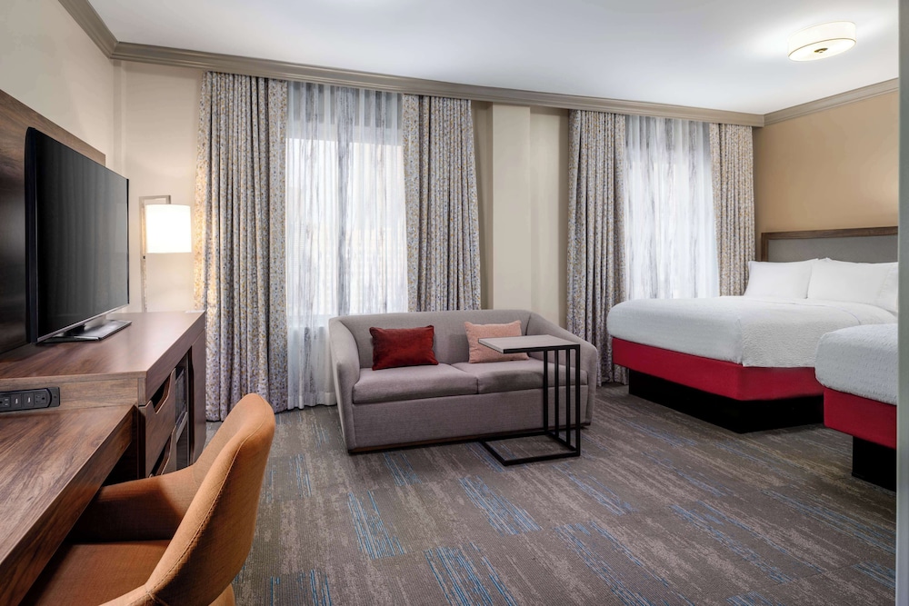 Hampton Inn & Suites by Hilton New Orleans Canal St. French Quarter - photo 35