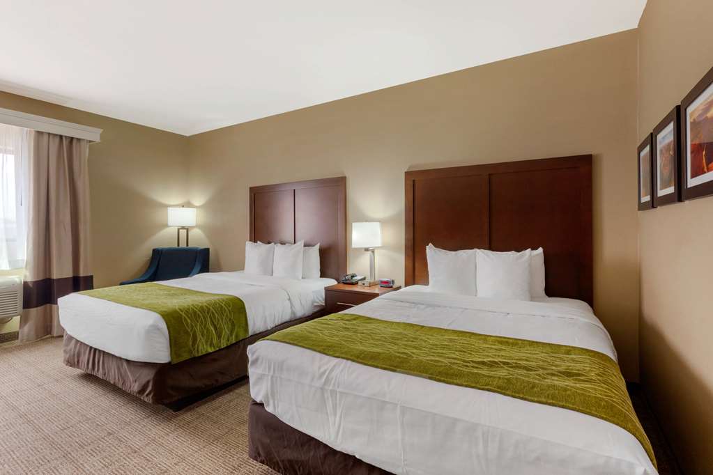 Comfort Inn & Suites Page at Lake Powell - photo 13