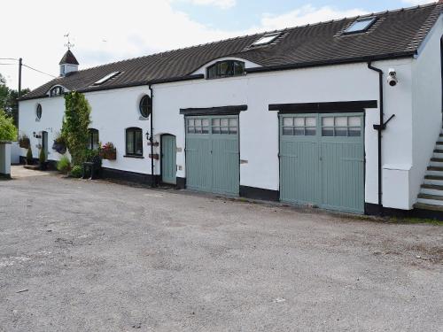 Wee Bridge Farm Cottage — 4-Star Luxury Hotel in Mobberley, United Kingdom