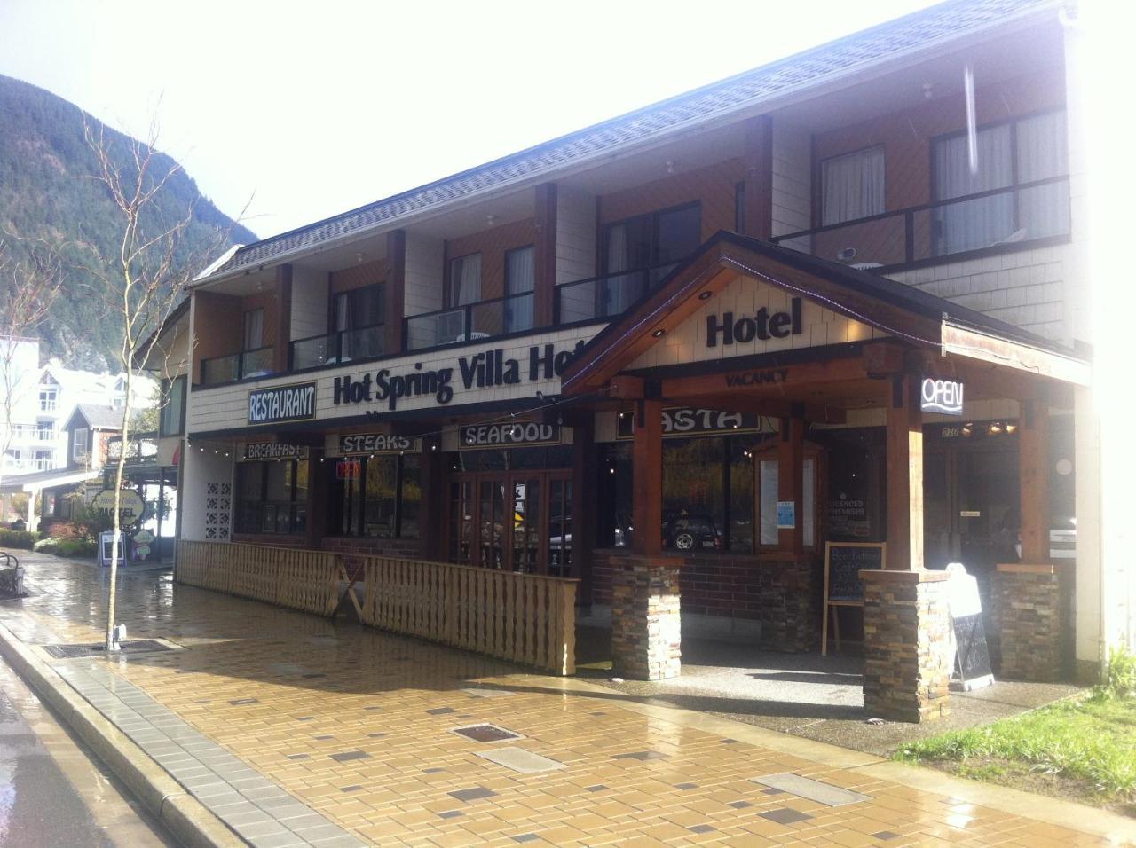 Spring Villa Hotel — hotel in Chilliwack