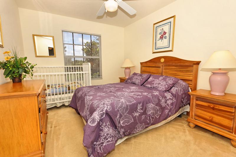 546 Windsor Place The Abbey 5 Bedrooms 3 Bath - photo 6