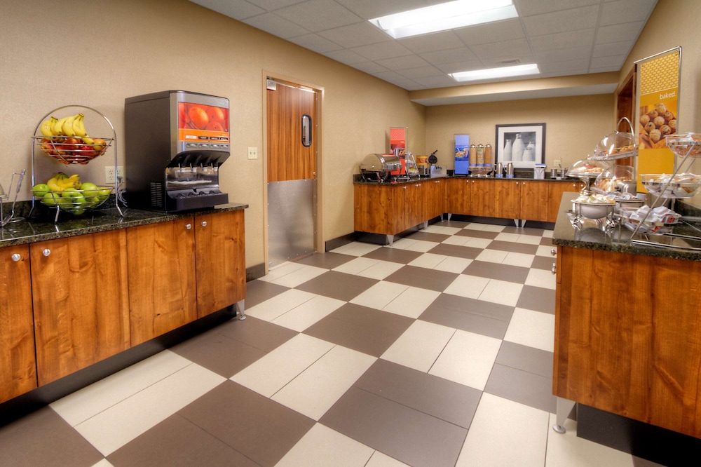 Hampton Inn Billings - photo 27