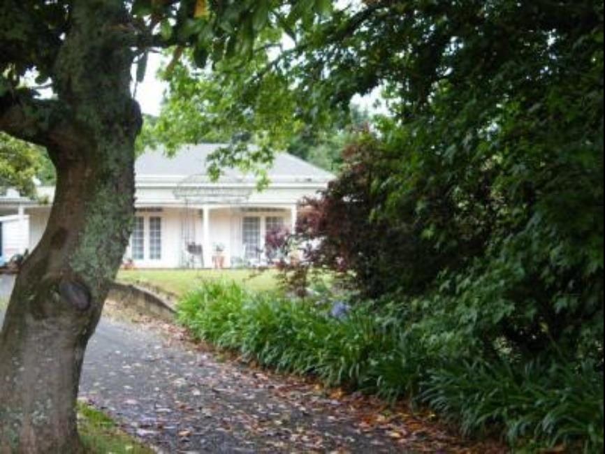 Foxgloves Bed and Breakfast — 4-Star Luxury Hotel in Hamilton, New Zealand