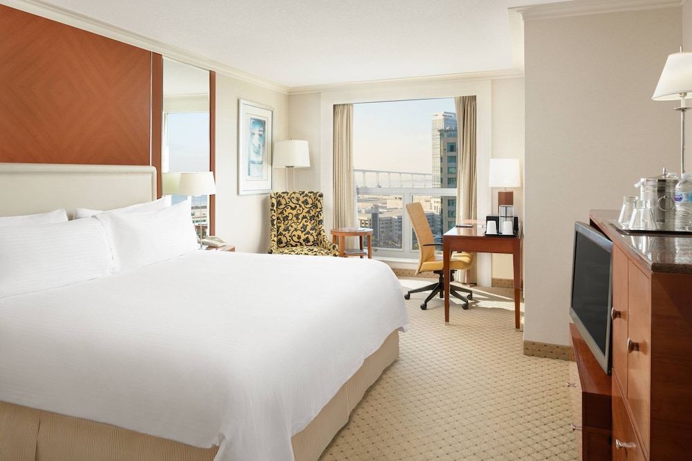 San Diego Marriott Gaslamp Quarter - photo 8